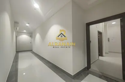 شقة - 2 غرف نوم - 2 حمامات للايجار في المناصير - العين