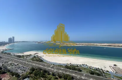 Apartment - 3 Bedrooms - 4 Bathrooms for rent in Khalidiya Centre - Cornich Al Khalidiya - Al Khalidiya - Abu Dhabi