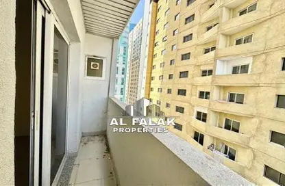 شقة - غرفة نوم - 1 حمام للايجار في شارع التعاون - التعاون - الشارقة
