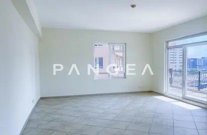 Apartment - 3 Bedrooms - 4 Bathrooms for rent in Abbey Crescent 1 - Abbey Crescent - Motor City - Dubai