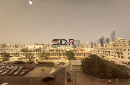Apartment - 2 Bedrooms - 2 Bathrooms for rent in Global Tower - Electra Street - Abu Dhabi