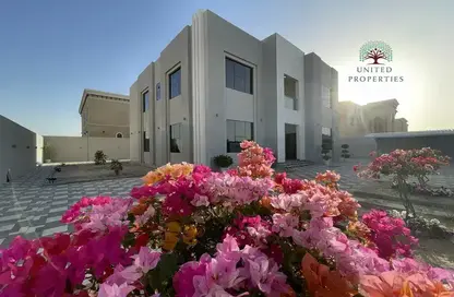 Garden image for: Villa - 5 Bedrooms for sale in Hoshi 1 - Hoshi - Al Badie - Sharjah, Image 1