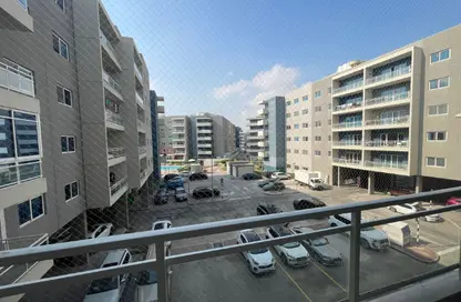 Apartment - 1 Bedroom - 2 Bathrooms for sale in Tower 11 - Al Reef Downtown - Al Reef - Abu Dhabi