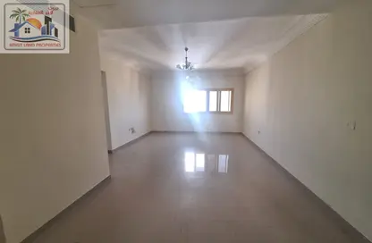 شقة - غرفة نوم - 2 حمامات للايجار في شارع التعاون الجديد - التعاون - الشارقة