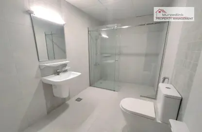 صورة لـ حمام شقة - 2 غرف نوم - 2 حمامات للايجار في برج المرور - منطقة المرور - أبوظبي ، صورة رقم 1