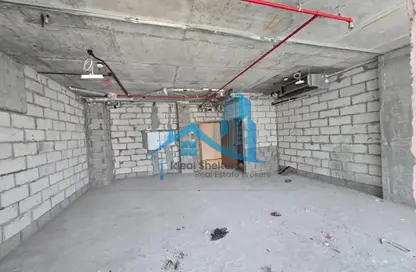 Office Space - Studio - 1 Bathroom for rent in Binghatti Azure - Jumeirah Village Circle - Dubai