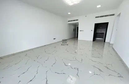 Empty Room image for: Apartment - 1 Bedroom - 2 Bathrooms for rent in Geepas Tower - Arjan - Dubai, Image 1