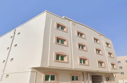 عمارة بالكامل - استوديو - 8 حمامات للبيع في الثاني مويلح - تجارية مويلح - الشارقة