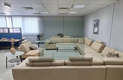 مستودع - استوديو - 8 حمامات للبيع في الحيل - الفجيرة