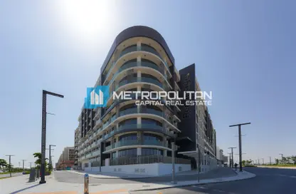Apartment - Studio - 1 Bathroom for sale in The Gate - Masdar City - Abu Dhabi