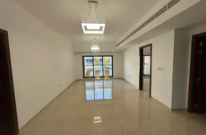 شقة - 2 غرف نوم - 2 حمامات للايجار في النعيم ريزيدنس - الضاحية 10 - قرية الجميرا سركل - دبي