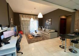 صورةغرفة المعيشة / غرفة الطعام لـ: شقة - 1 غرفة نوم - 2 حمامات للبيع في برج حمزة - مدينة دبي الرياضية - دبي, صورة 1