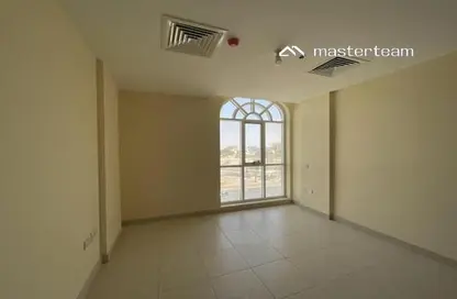 Empty Room image for: Apartment - 2 Bedrooms - 2 Bathrooms for rent in Hai Al Murabbaa - Central District - Al Ain, Image 1