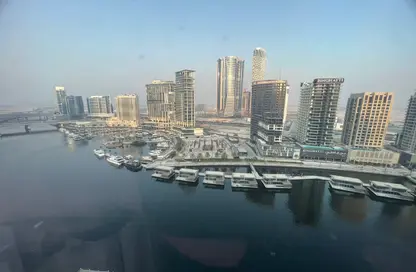 شقة - 1 حمام للايجار في داماك مايسون كانال فيوز - الخليج التجاري - دبي