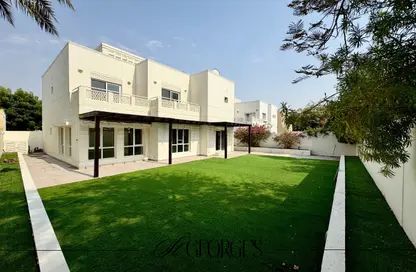Villa - 5 Bedrooms - 4 Bathrooms for rent in Meadows 4 - Meadows - Dubai