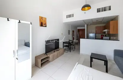 Apartment - Studio - 1 Bathroom for rent in Marina View Tower B - Marina View - Dubai Marina - Dubai