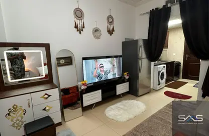 Apartment - Studio - 1 Bathroom for rent in Jasmine Towers - Garden City - Ajman