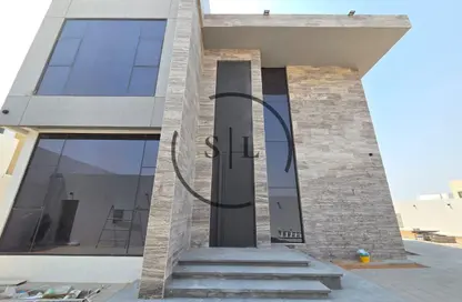 Villa - 5 Bedrooms - 6 Bathrooms for rent in Nad Al Sheba Villas - Nad Al Sheba 3 - Nad Al Sheba - Dubai