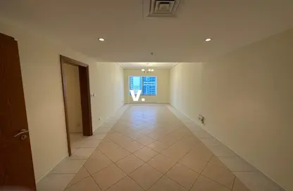 Apartment - 2 Bedrooms - 2 Bathrooms for rent in 21st Century Tower - Sheikh Zayed Road - Dubai