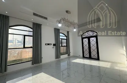 فيلا - 5 غرف نوم - 8 حمامات للايجار في الورقاء 4 - الورقاء - دبي