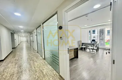 Hall / Corridor image for: Half Floor - Studio - 4 Bathrooms for rent in Hanging Garden Tower - Al Danah - Abu Dhabi, Image 1