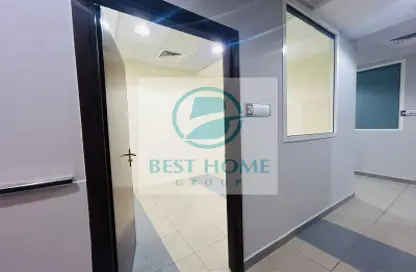 Office Space - Studio - 4 Bathrooms for rent in Khalidiya Centre - Cornich Al Khalidiya - Al Khalidiya - Abu Dhabi