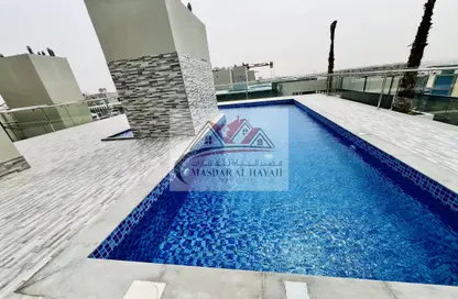 Apartment - 2 Bedrooms - 3 Bathrooms for rent in Muwaileh Commercial - Sharjah
