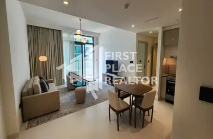 Apartment - 1 Bedroom - 2 Bathrooms for sale in Marina Vista - EMAAR Beachfront - Dubai Harbour - Dubai