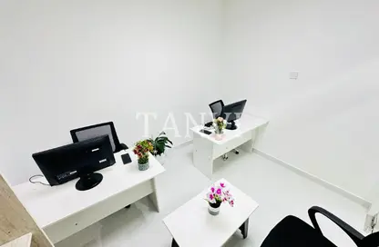 Office Space - Studio - 1 Bathroom for rent in Horizone Building - Port Saeed - Deira - Dubai