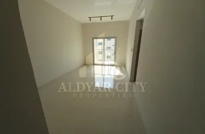 شقة - غرفة نوم - 2 حمامات للايجار في بنايه عجمان 44 - 1 الحميدية - الحميدية - عجمان