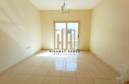 Apartment - 3 Bedrooms - 2 Bathrooms for rent in Muwaileh 3 Building - Muwaileh - Sharjah