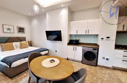 Apartment - Studio - 1 Bathroom for rent in Orra Harbour Residences and Hotel Apartments - Dubai Marina - Dubai