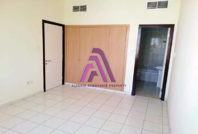 Apartment - 1 Bedroom - 2 Bathrooms for rent in K10 - Greece Cluster - International City - Dubai