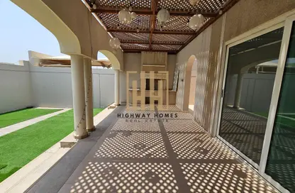 Villa - 4 Bedrooms - 5 Bathrooms for rent in Al Rifa'ah - Al Heerah - Sharjah