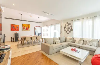 Villa - 5 Bedrooms - 6 Bathrooms for rent in District 9A - Jumeirah Village Triangle - Dubai