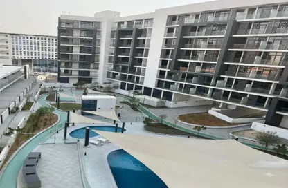 Apartment - 2 Bedrooms - 3 Bathrooms for sale in The Gate - Masdar City - Abu Dhabi