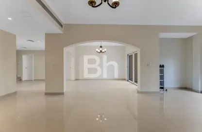 Villa - 4 Bedrooms - 5 Bathrooms for rent in Meadows 8 - Meadows - Dubai