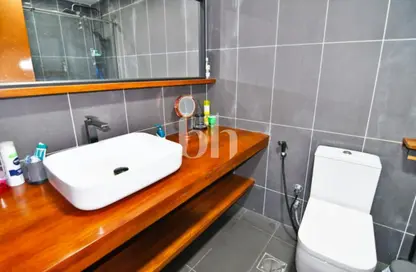 شقة - 2 غرف نوم للايجار في برج ماج214 - (JLT) مجمع R - أبراج بحيرة الجميرا - دبي