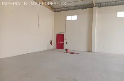 Warehouse - Studio - 1 Bathroom for rent in Umm Al Thuoob - Umm Al Quwain