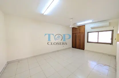 Apartment - 3 Bedrooms - 2 Bathrooms for rent in Al Kewaitat - Central District - Al Ain