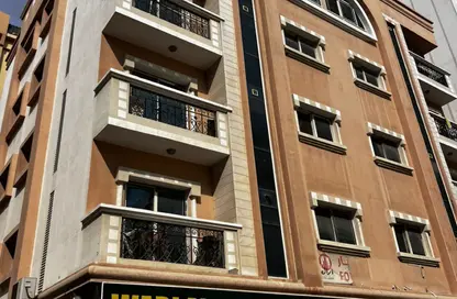 عمارة بالكامل - 8 غرف نوم - 8 حمامات للبيع في بناية النباعة 8 - النبعة - الشرق - الشارقة