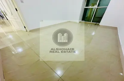 Apartment - 3 Bedrooms - 3 Bathrooms for rent in Al Muroor Tower - Muroor Area - Abu Dhabi