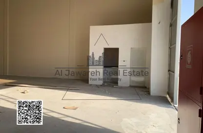 Warehouse - Studio - 1 Bathroom for rent in Old Industrial Area - Umm Al Quwain