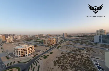 شقة - 2 غرف نوم - 2 حمامات للايجار في مجمع دبي ريزيدنس - دبي
