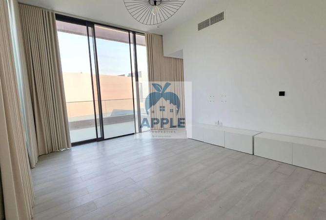 16070025 - Property Image 2