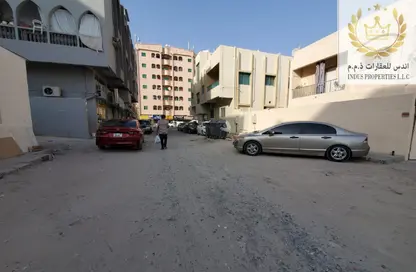 عمارة بالكامل - 8 غرف نوم - 8 حمامات للبيع في الراشدية 3 - الراشدية - عجمان