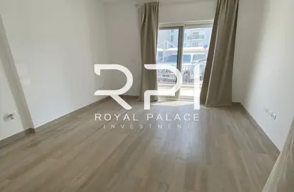 Apartment - 1 Bathroom for rent in Waters Edge - Yas Island - Abu Dhabi