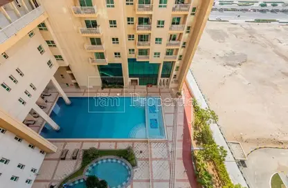 صورة لـ حوض سباحة شقة - غرفة نوم - 2 حمامات للبيع في سنتوريون رزدنسز - مجمع دبي للإستثمار - دبي ، صورة رقم 1