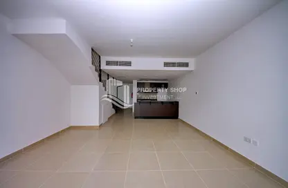 Villa - 3 Bedrooms - 4 Bathrooms for sale in Contemporary Style - Al Reef Villas - Al Reef - Abu Dhabi