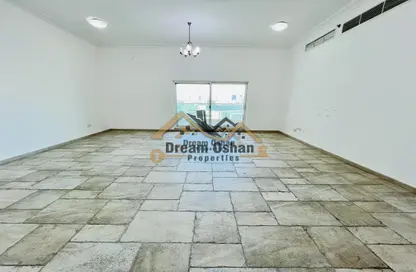 Apartment - 3 Bedrooms - 5 Bathrooms for rent in Oud Metha - Bur Dubai - Dubai
